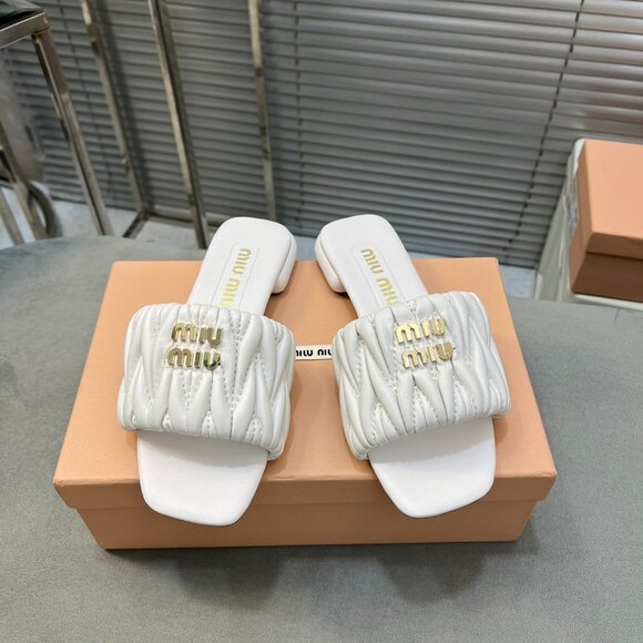 💎 MIU MIUSlipper Sandals - Unworn Collector’s Piece 💎